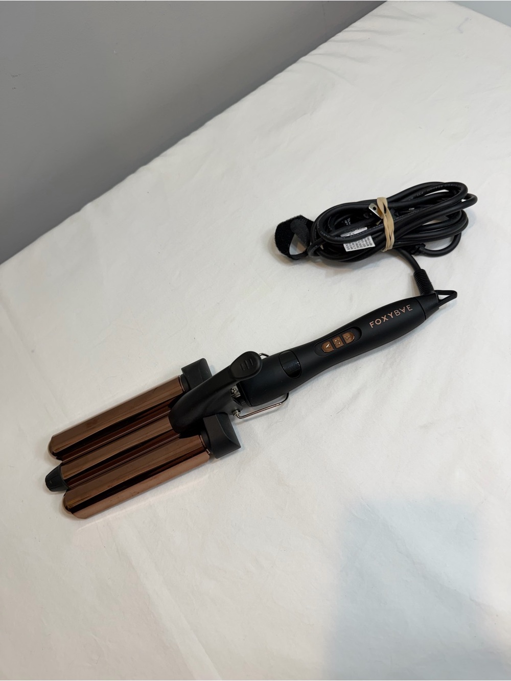 FoxyBae rose gold black hair waver digital temp control. Like new